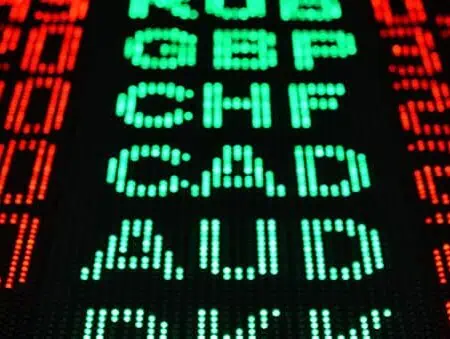 Pound Slips Against Australian Dollar as BoE Warns of Post-Brexit Recession