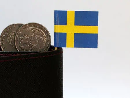 US dollar continues to grind higher against Swedish krona